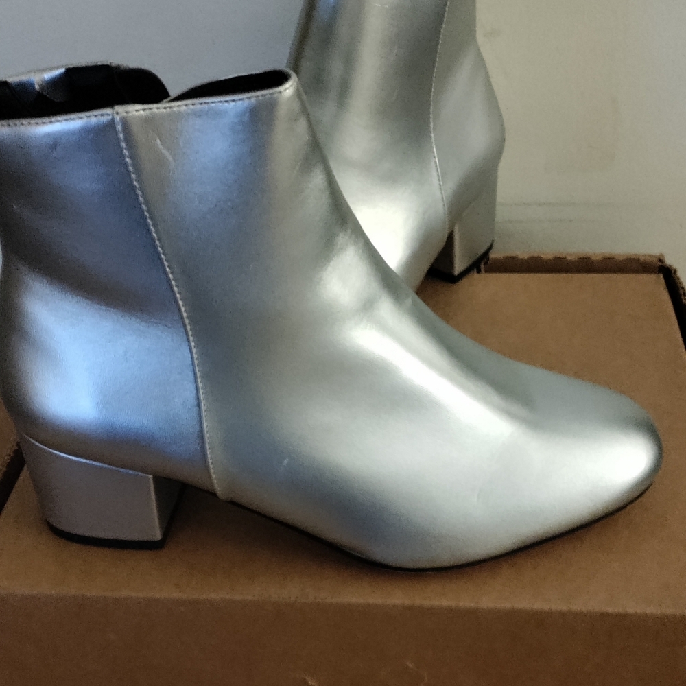 Roaman's Metallic Silver Ankle Booties
